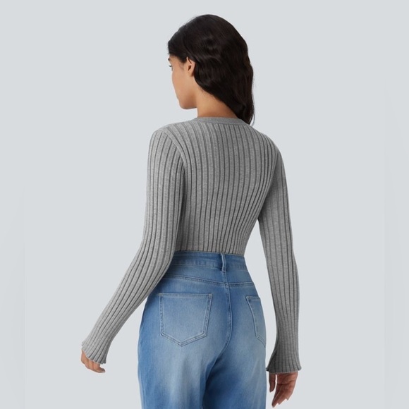 Halara Gray ROUND NECK LONG SLEEVE FRILL SWEATER SIZE L. - Picture 5 of 10